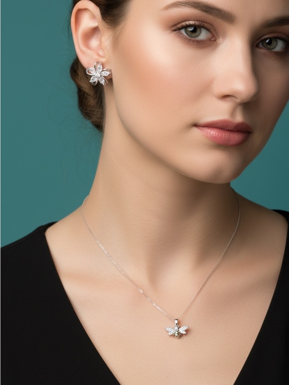 18k White Gold Plated CZ flower stud earrings. New. - Picture 3 of 13
